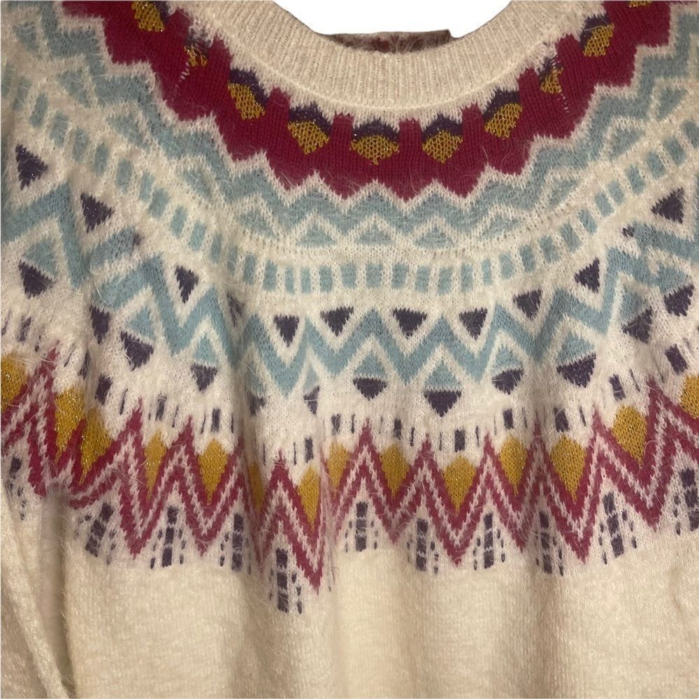Time and Tru super soft pull over sweater - Picture 2 of 6